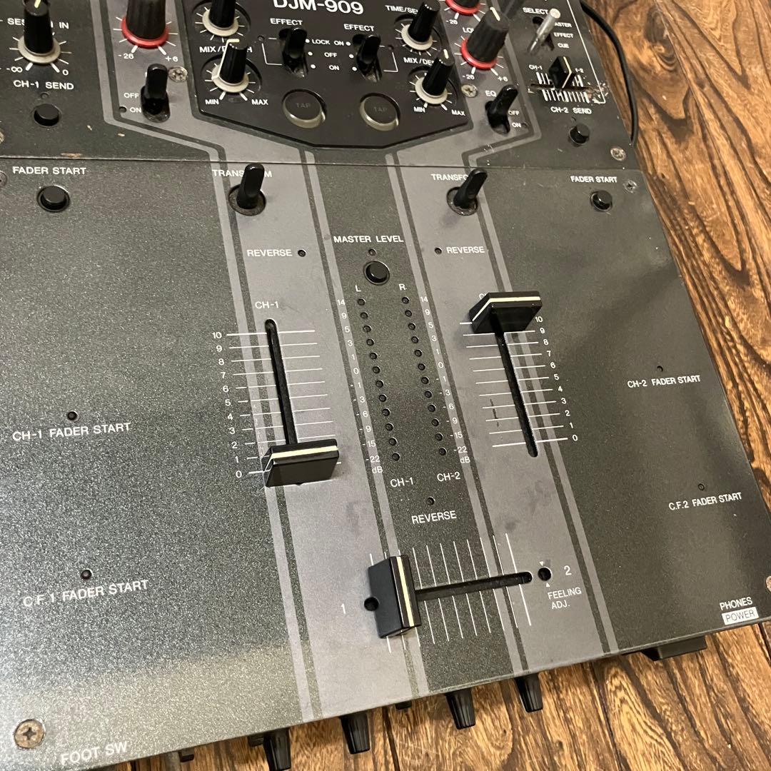 Pioneer DJM-909 DJミキサー ジャンク扱い
