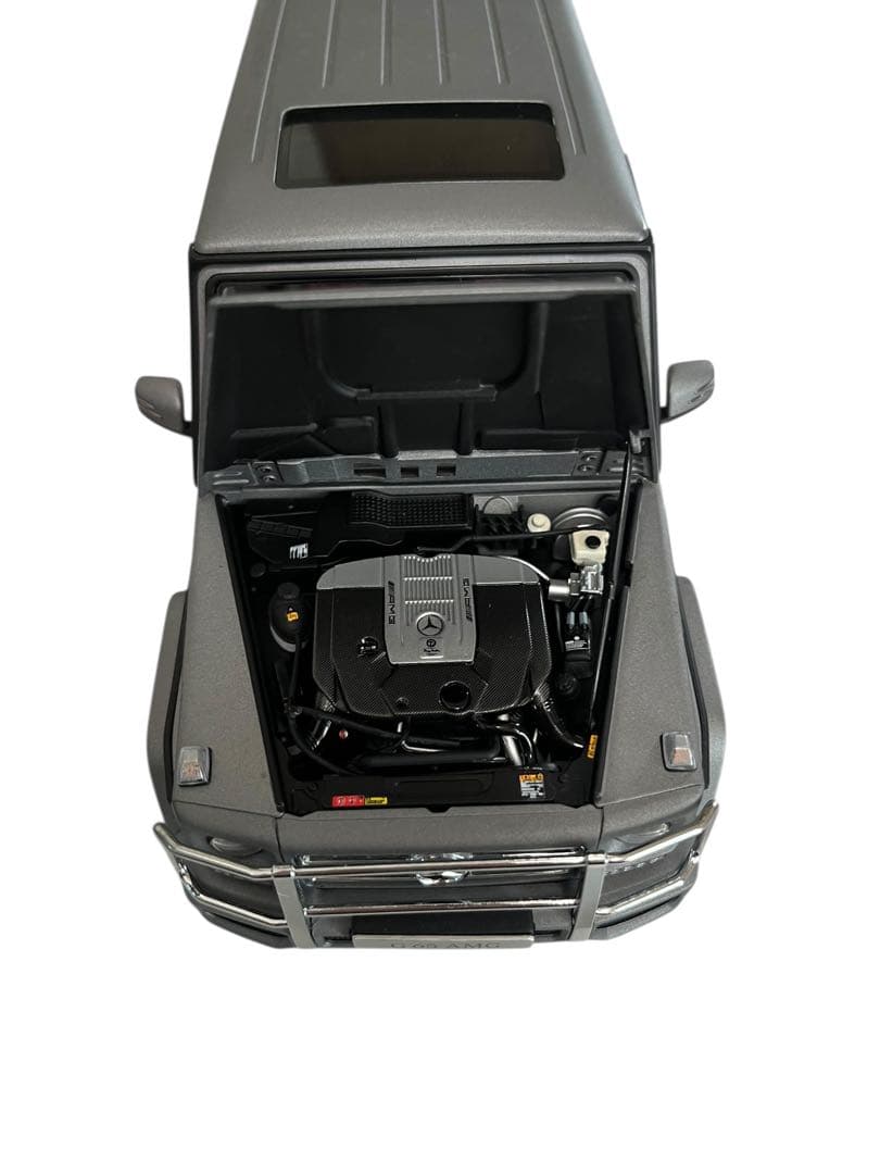 Almost Real メルセデス・ベンツ G65 AMG 1/18