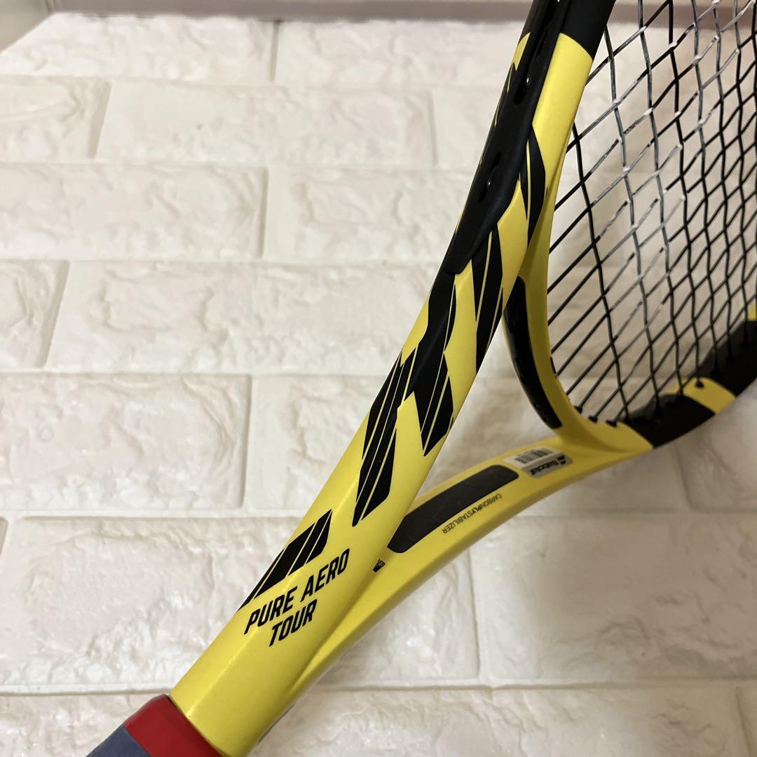 バボラ　ピュアアエロツアー　2019 硬式テニスラケット