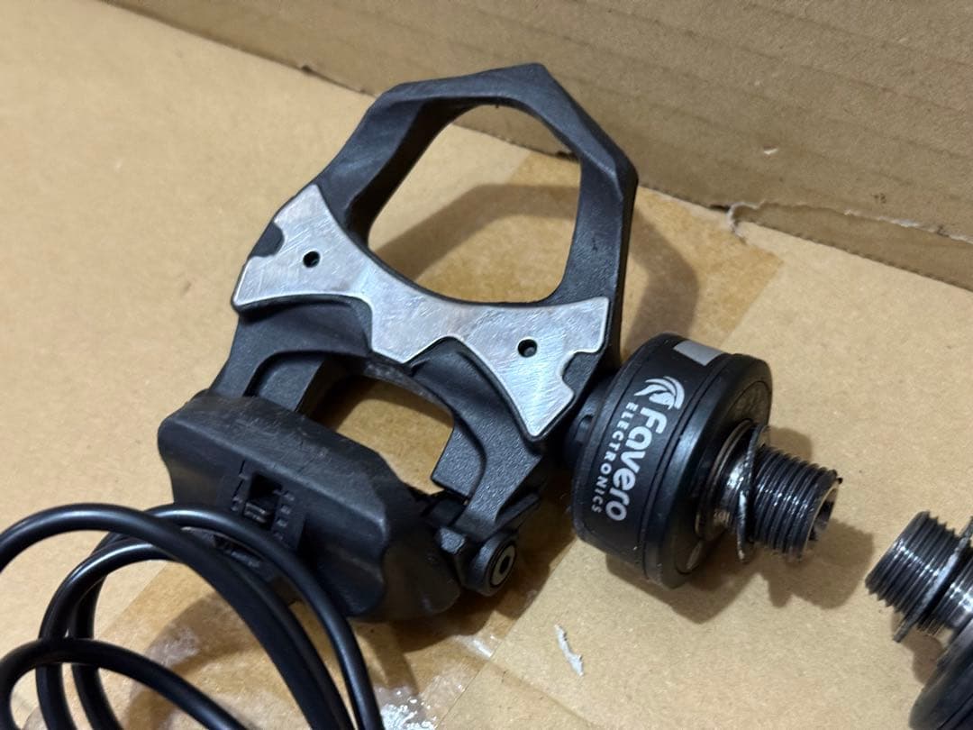 Favero Assioma パワーメーター ペダル 美品 充電コード付き