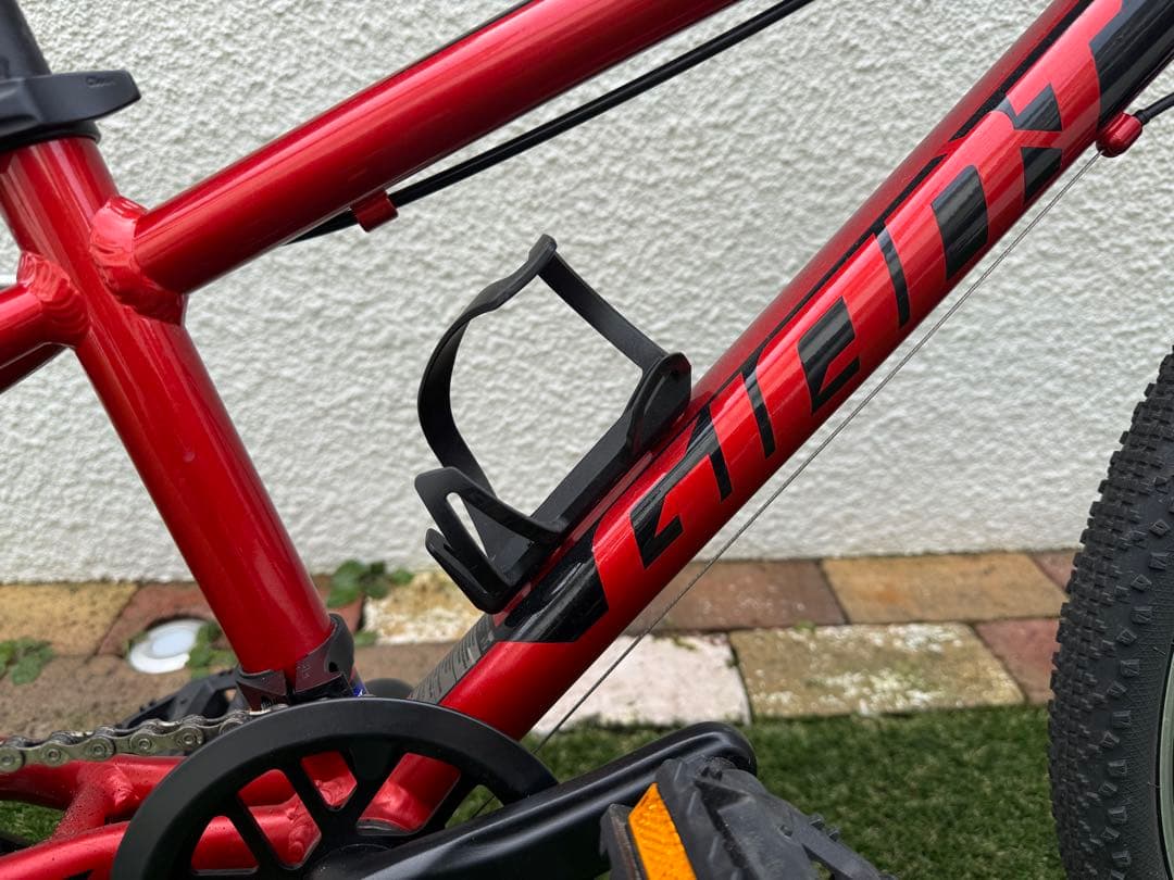 Giant ARX 20インチ　子供用バイク　レッド　引取の方は¥17,000！