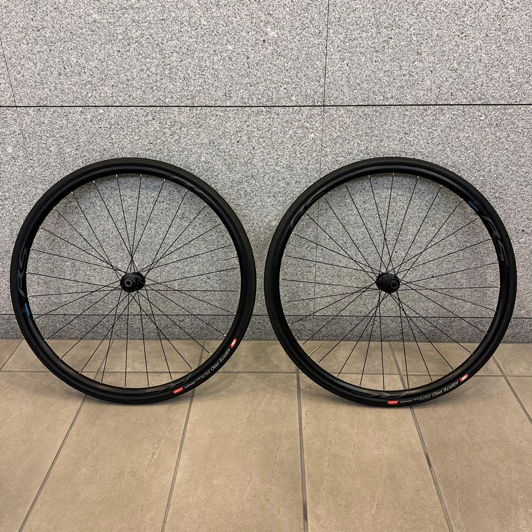 hygge model s R8000系 フルカーボン