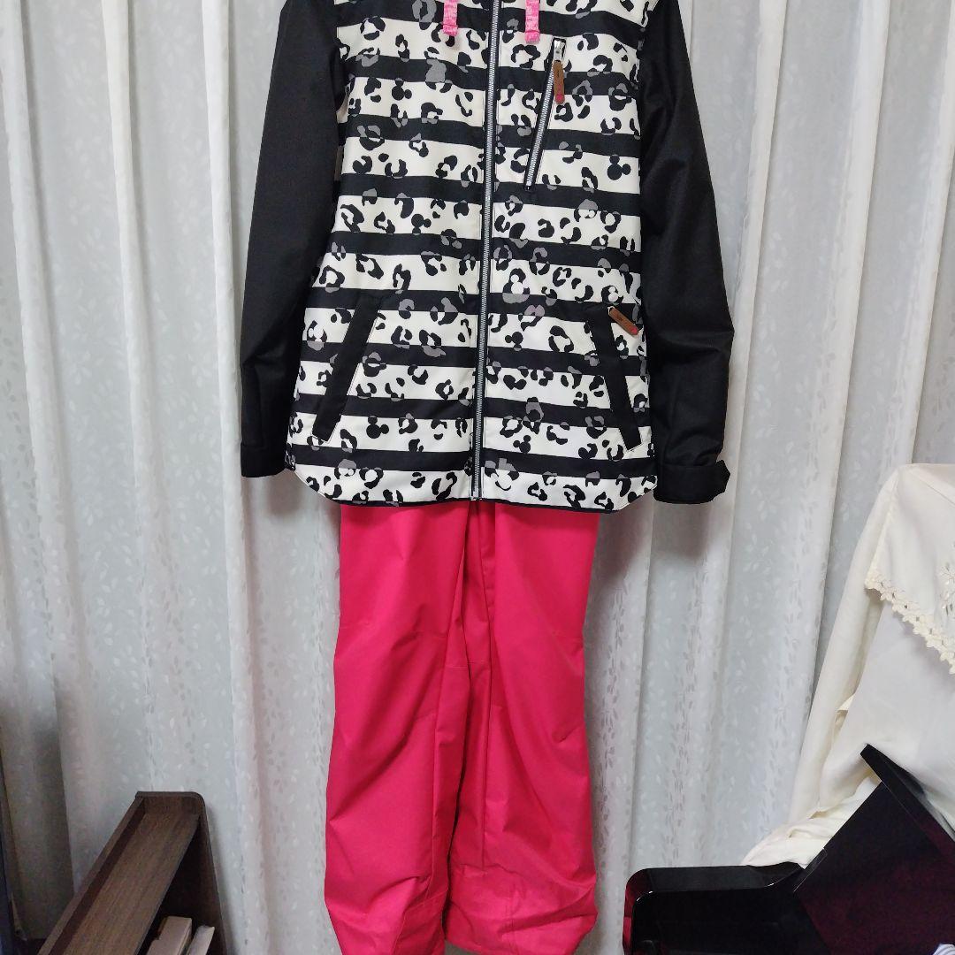 ウィンタースポーツ用ディズニージャケットとパンツセット