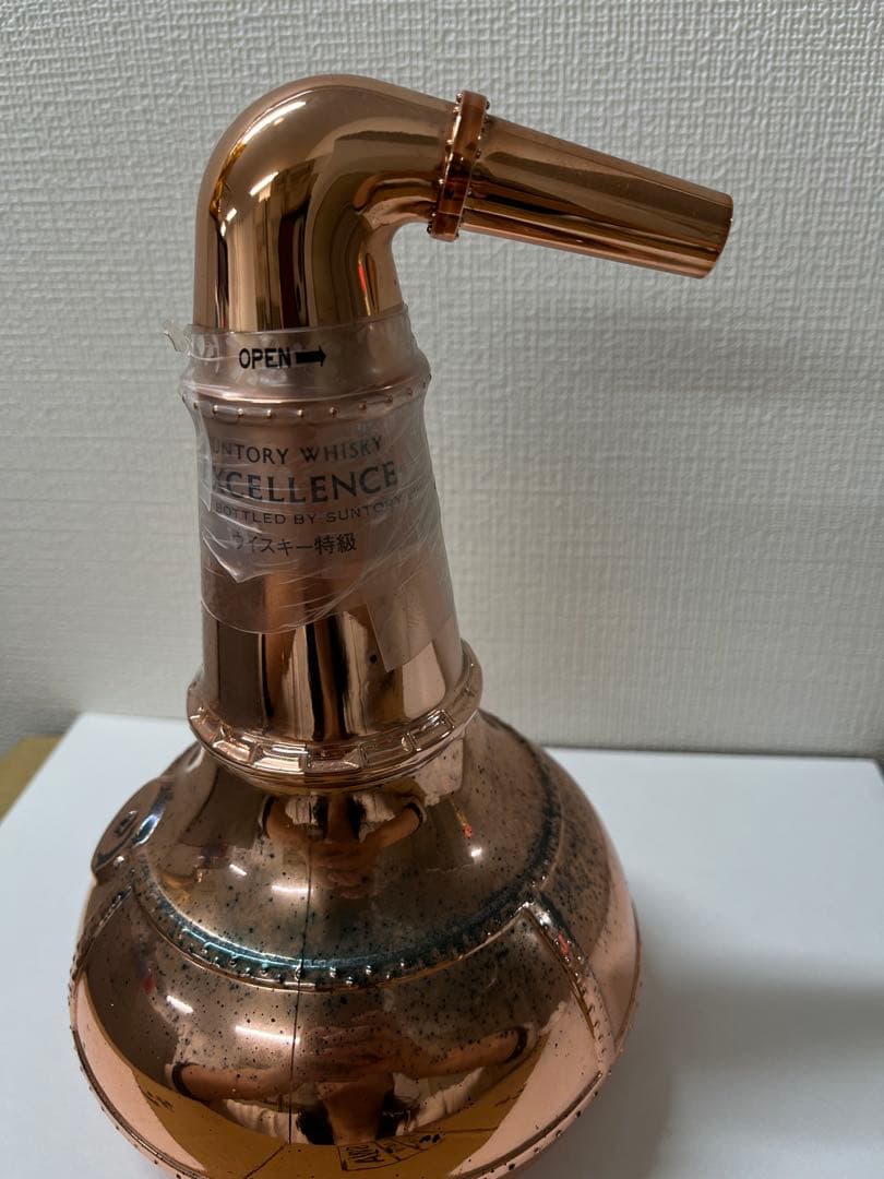 【未開栓・特級】サントリー古酒ポットスチル型ボトル ウイスキー760ml 43%