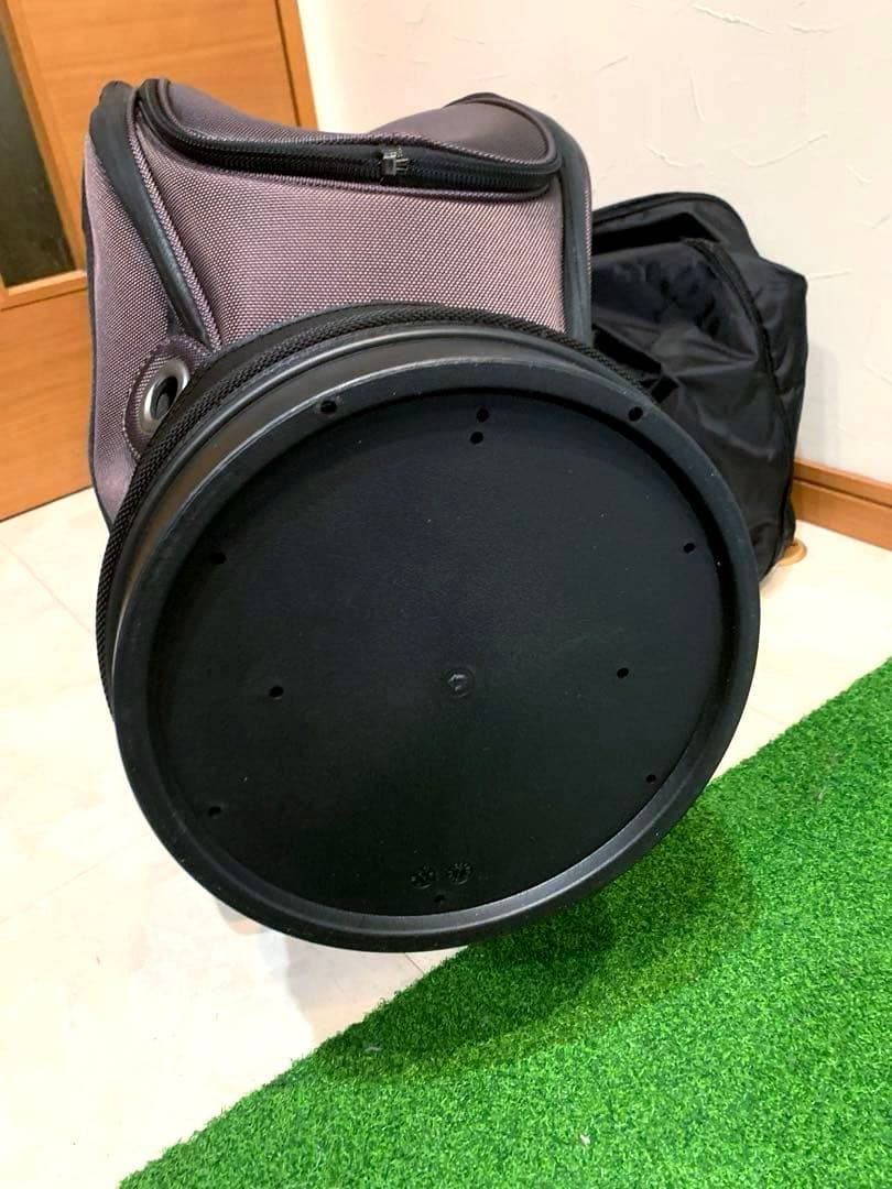 希少　新品未使用　非売品　アウディ　テーラーメイド　キャディバッグ