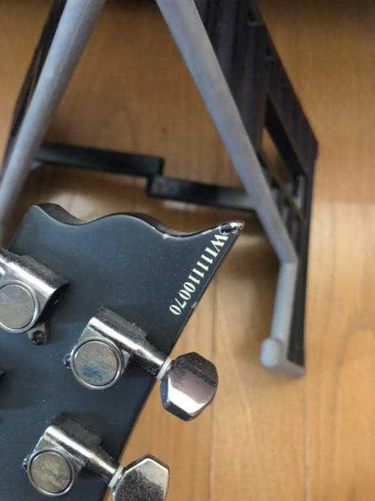 ギター SPEAR Ragnarok Volcano