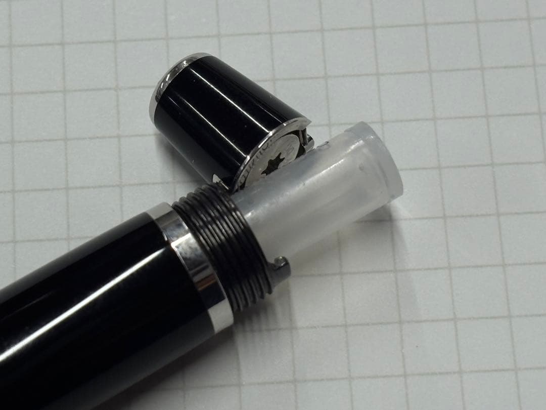 【廃盤品】モンブラン　ボエム　万年筆(M)