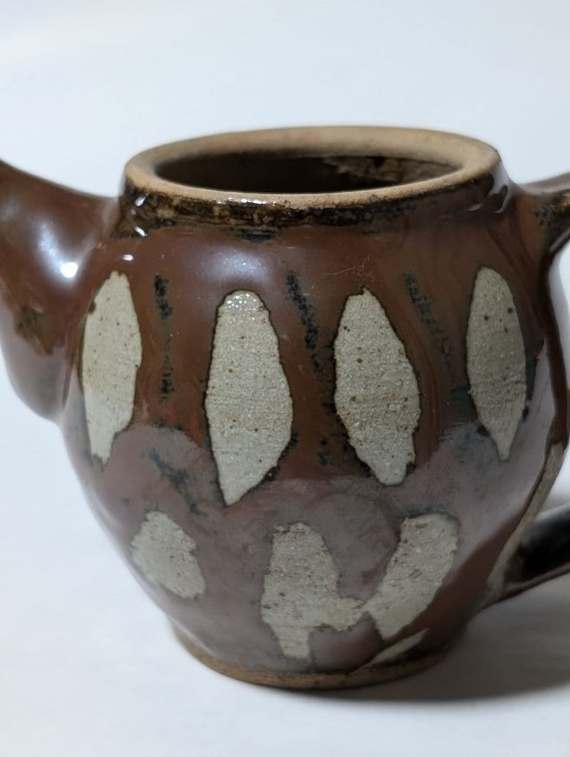 （押し上2-C）浜田庄司　急須　茶色と白の模様