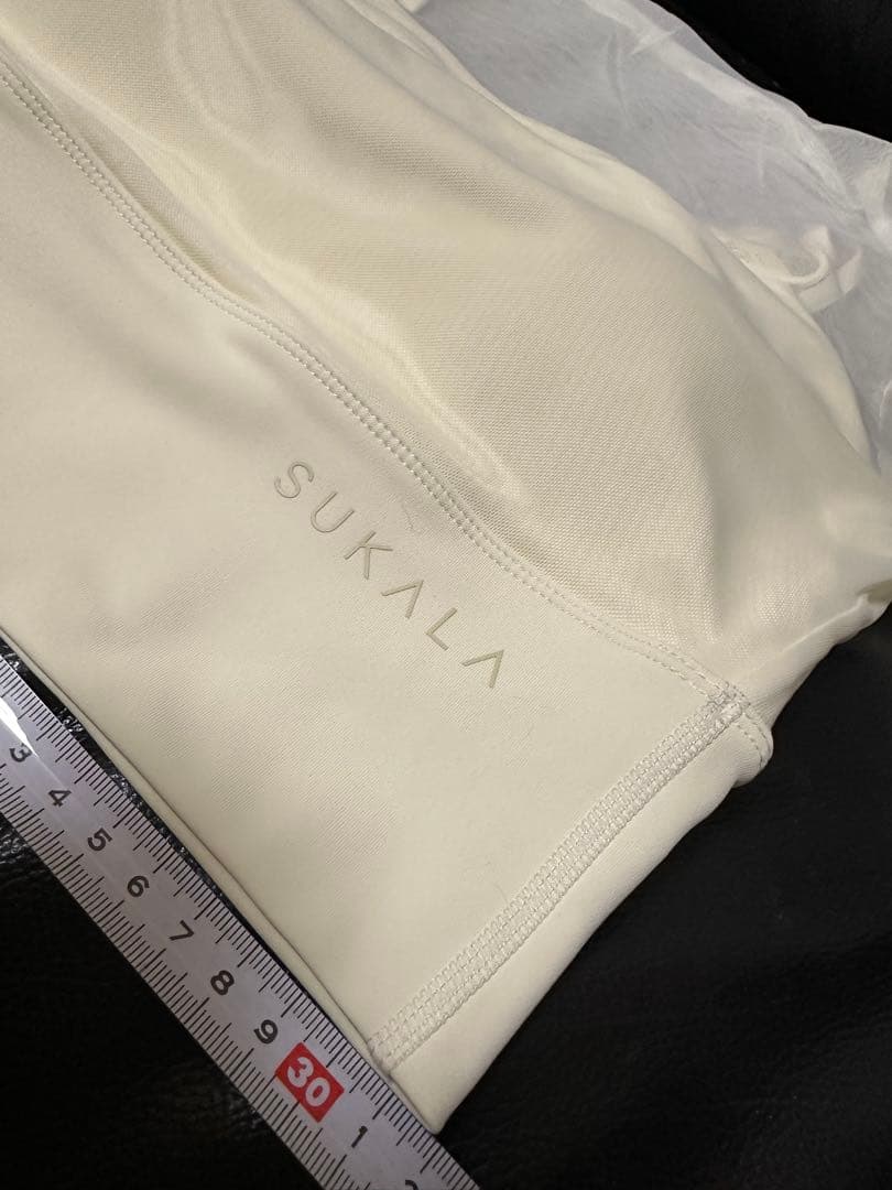 SUKALA シアーレイヤードキャミブラトップ　アイボリー