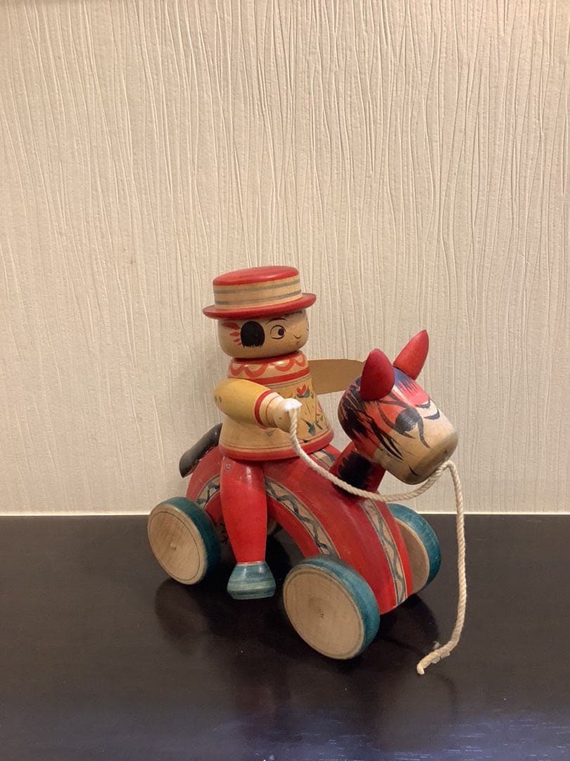 売れたら終わり　令和8年午年　乗馬玩具こけし　阿部進矢工人　送料込みです！