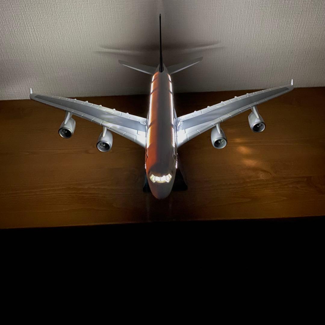 エアバス A380 シンガポール航空　1/160 航空機模型 LEDライト付き