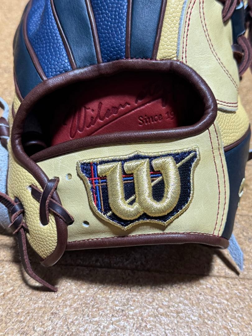 Wilson 内野手用　オーダーグラブ