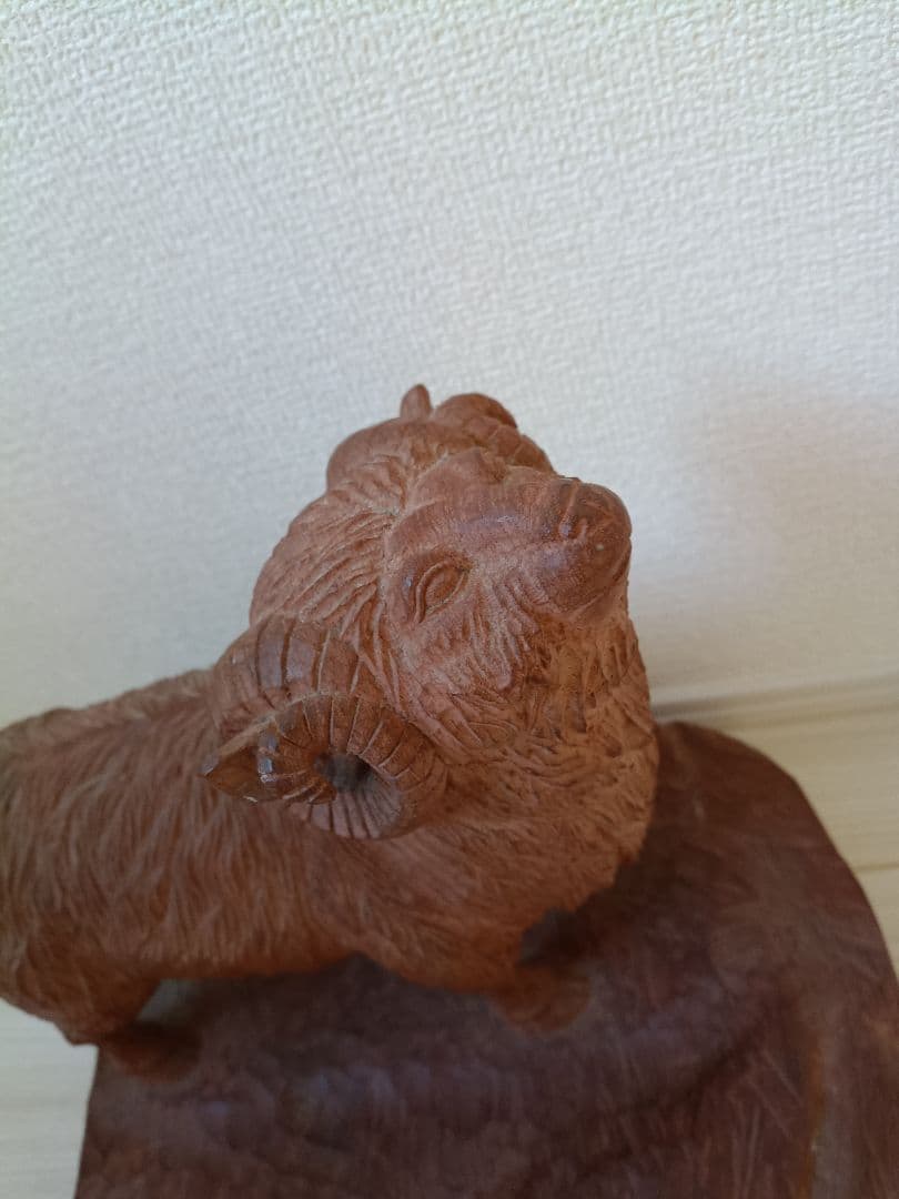 木製 羊の彫刻 風作