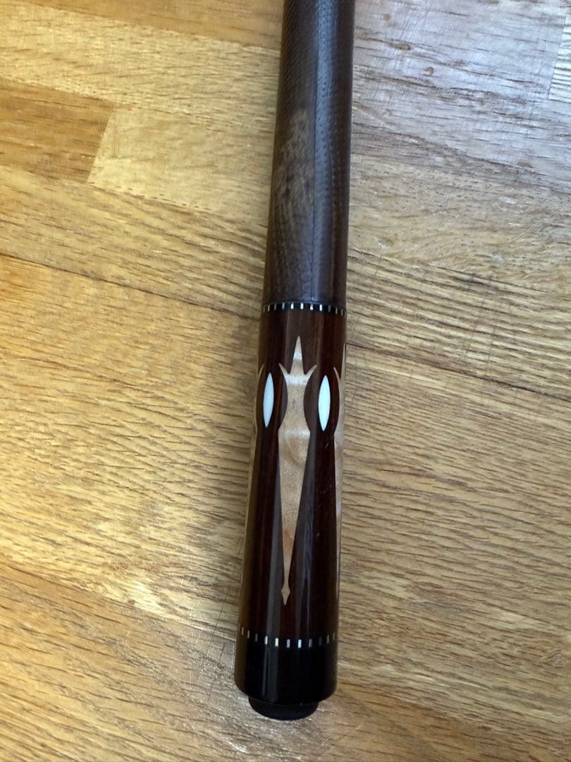 コグノセンティ　カスタムキュー