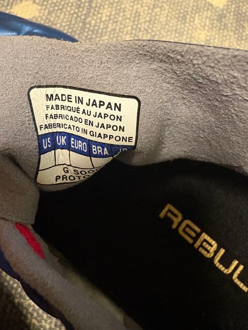 REBULA サッカーシューズ ネイビー/レッド　28