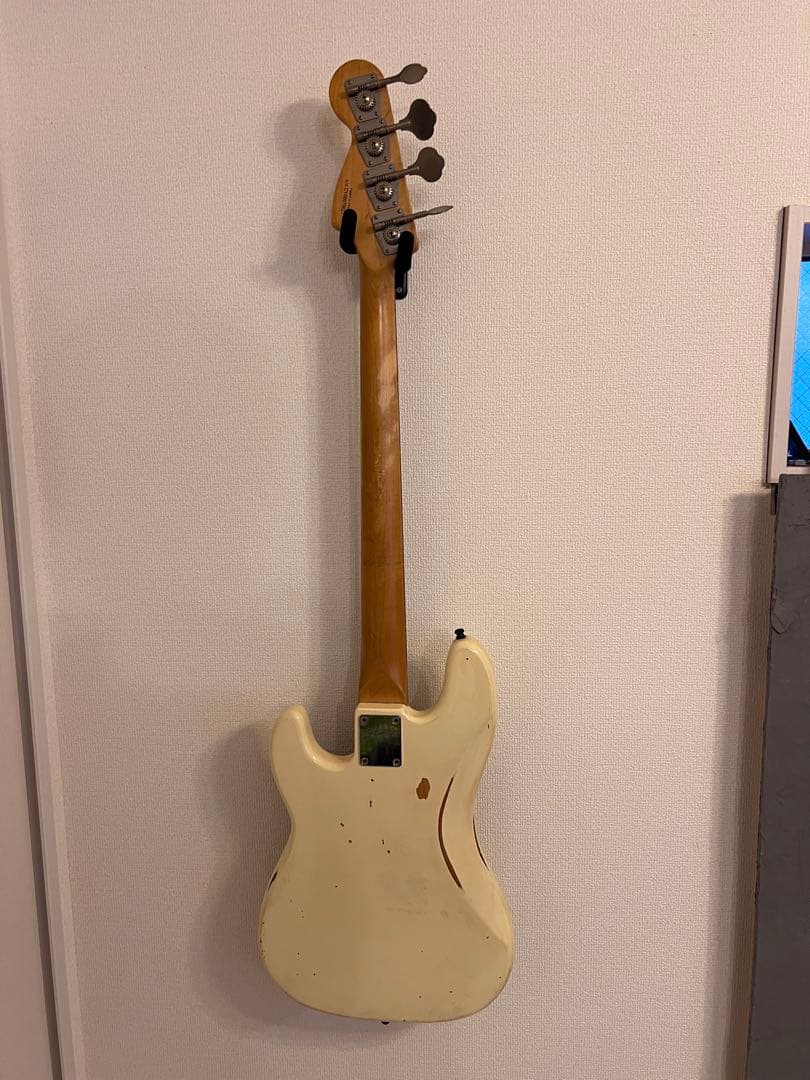 Squier Precision Bass スクワイヤープレシジョン アルニコV