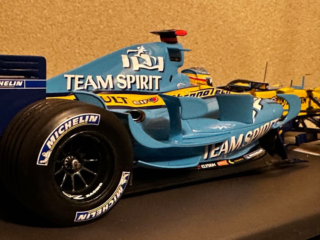 1/18 ルノー R26 2位 ブラジルGP F1 2006 F.アロンソ