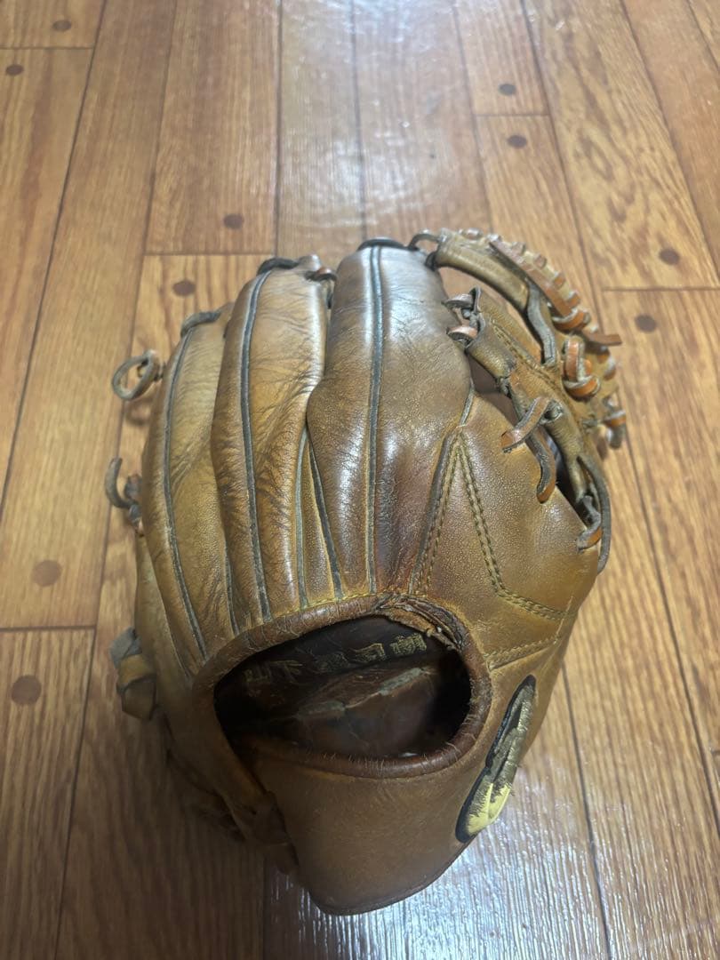 アシックス　ゴールドステージ　硬式　内野手用 軟式でも可