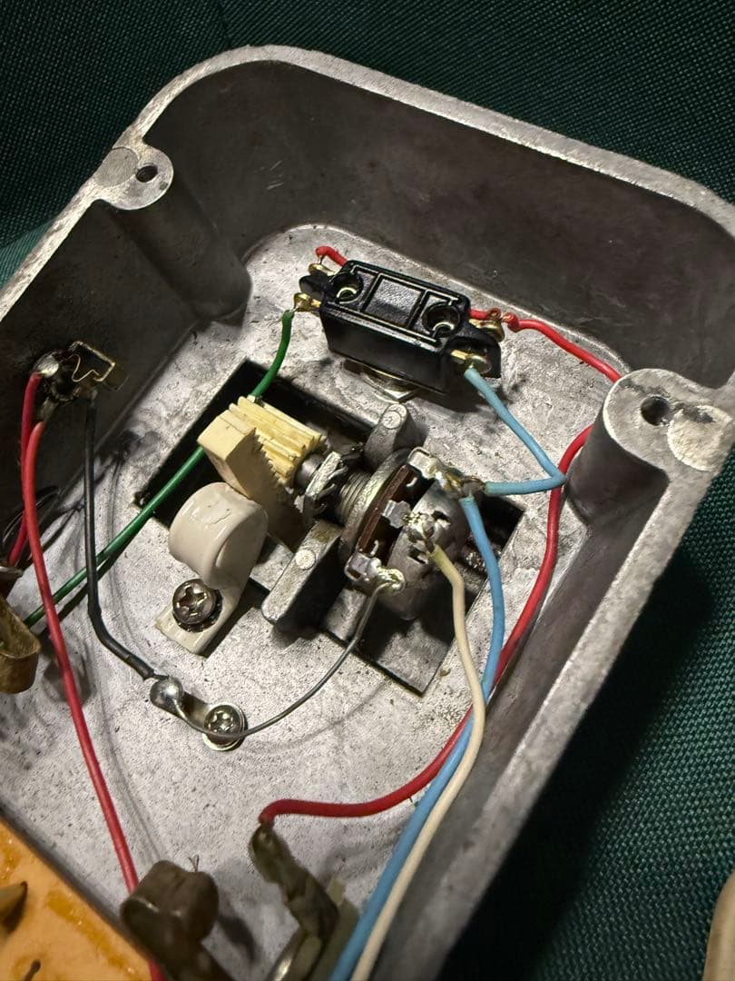 Jen Crybaby Super 元箱付き