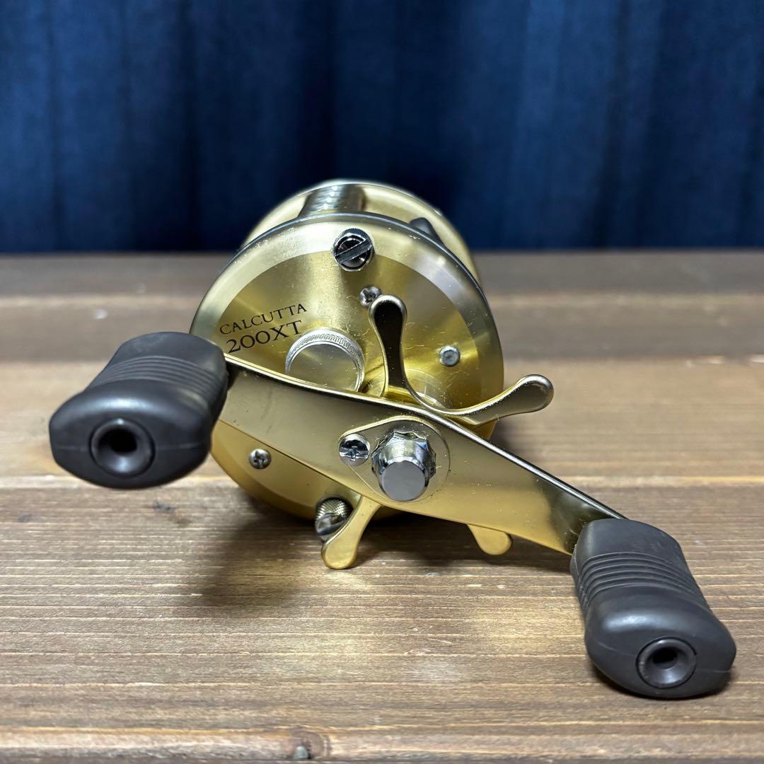 SHIMANO CALCUTTA カルカッタ 200XT