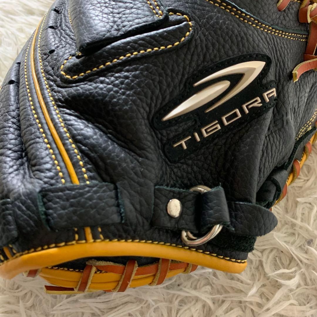 美品■TIGORA キャッチャーミット ブラック　黒　軟式用