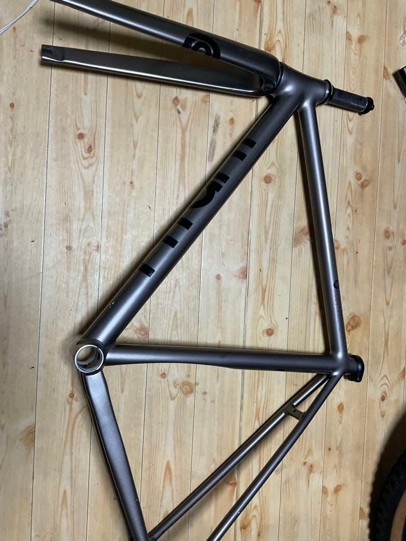 訳あり　TYRANT BIKES KAGERO Frame Set ピスト