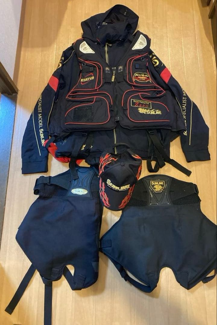 ケ*イ様 サンライン　フィッシングスーツ(上下セット) その他色々セット　【お買