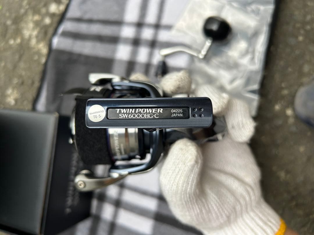 【フインフイン様】 ツインパワーSW 6000HG スピニングリール