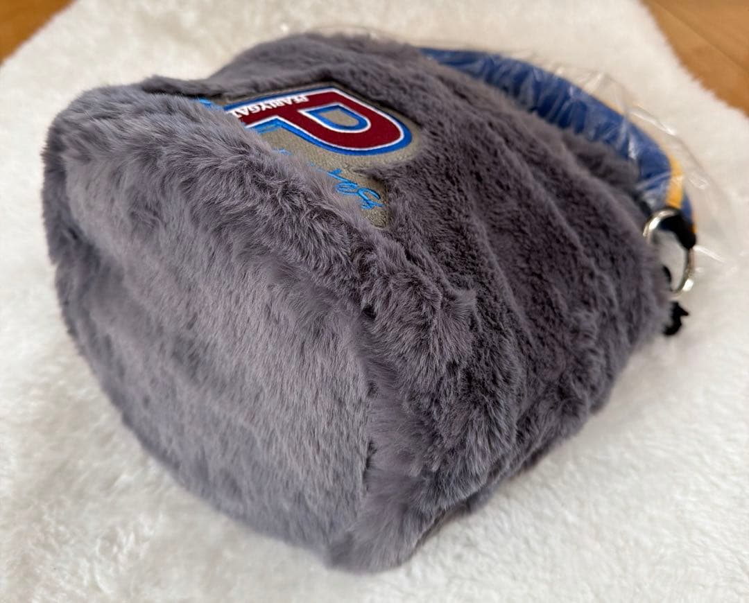 新品PEARLY GATES フェイクファーカートバッグ カレッジロゴグレー