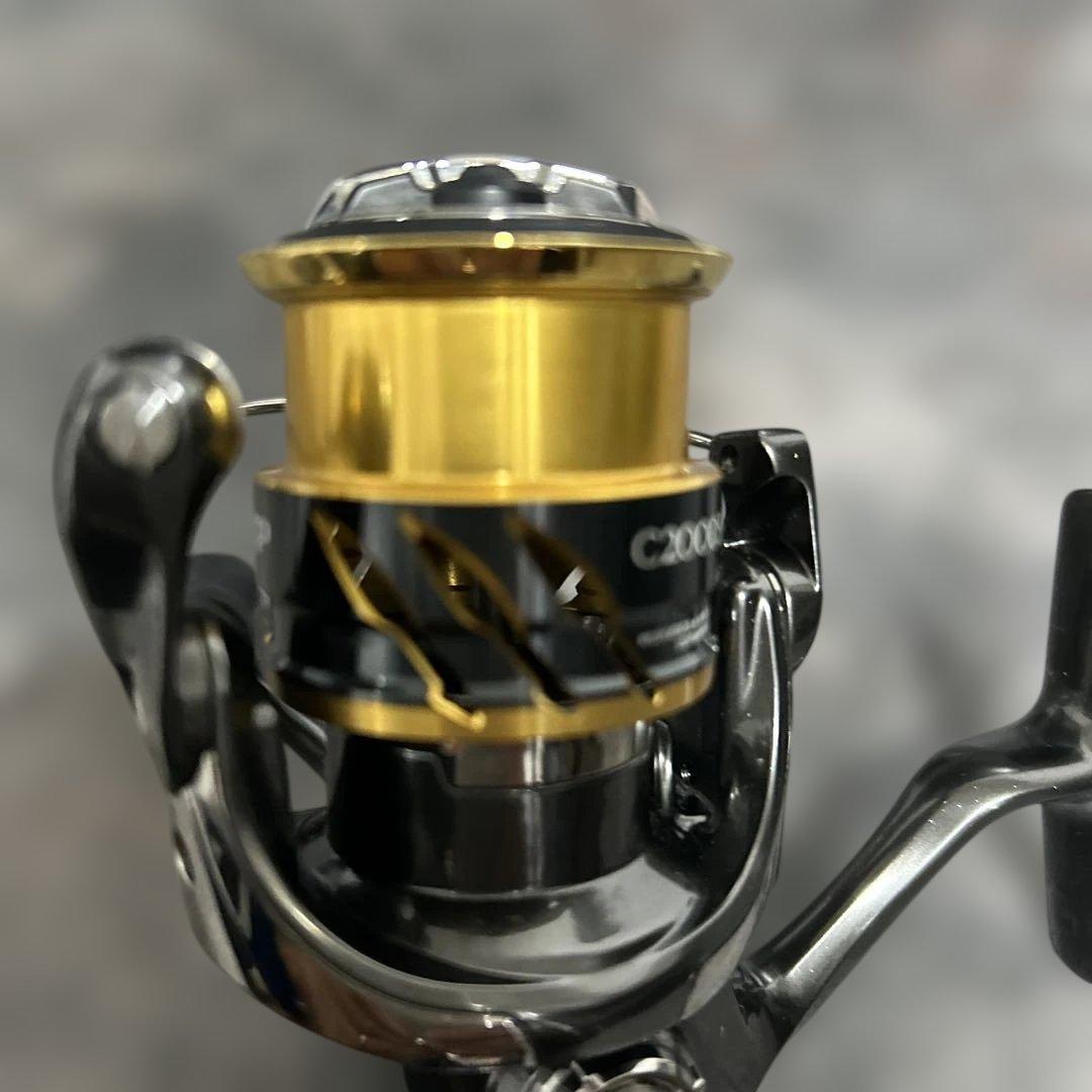 【美品】20ツインパワーC2000S ios ラインローラーカスタム