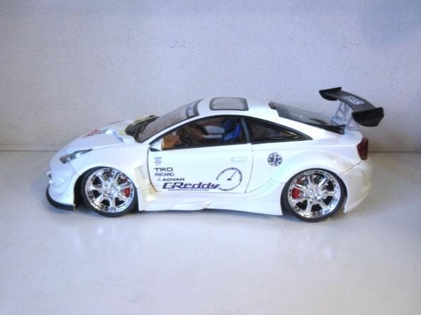 童友社 (1/12) スポコン系 トヨタ CELICA TRD ライト点灯