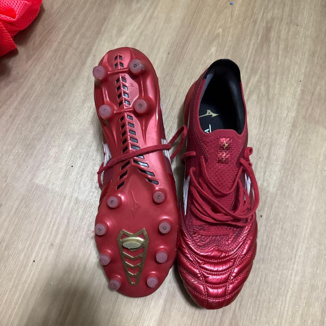 Mizuno Morelia Neo 4 ベータ版 サッカーシューズ レッド