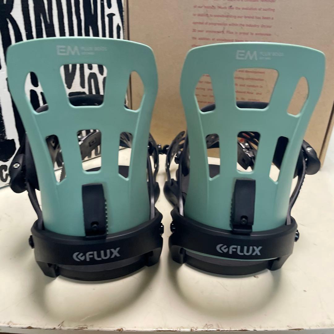 2023モデル未使用品　FLUX　フラックス　スノーボード バインディング　EM