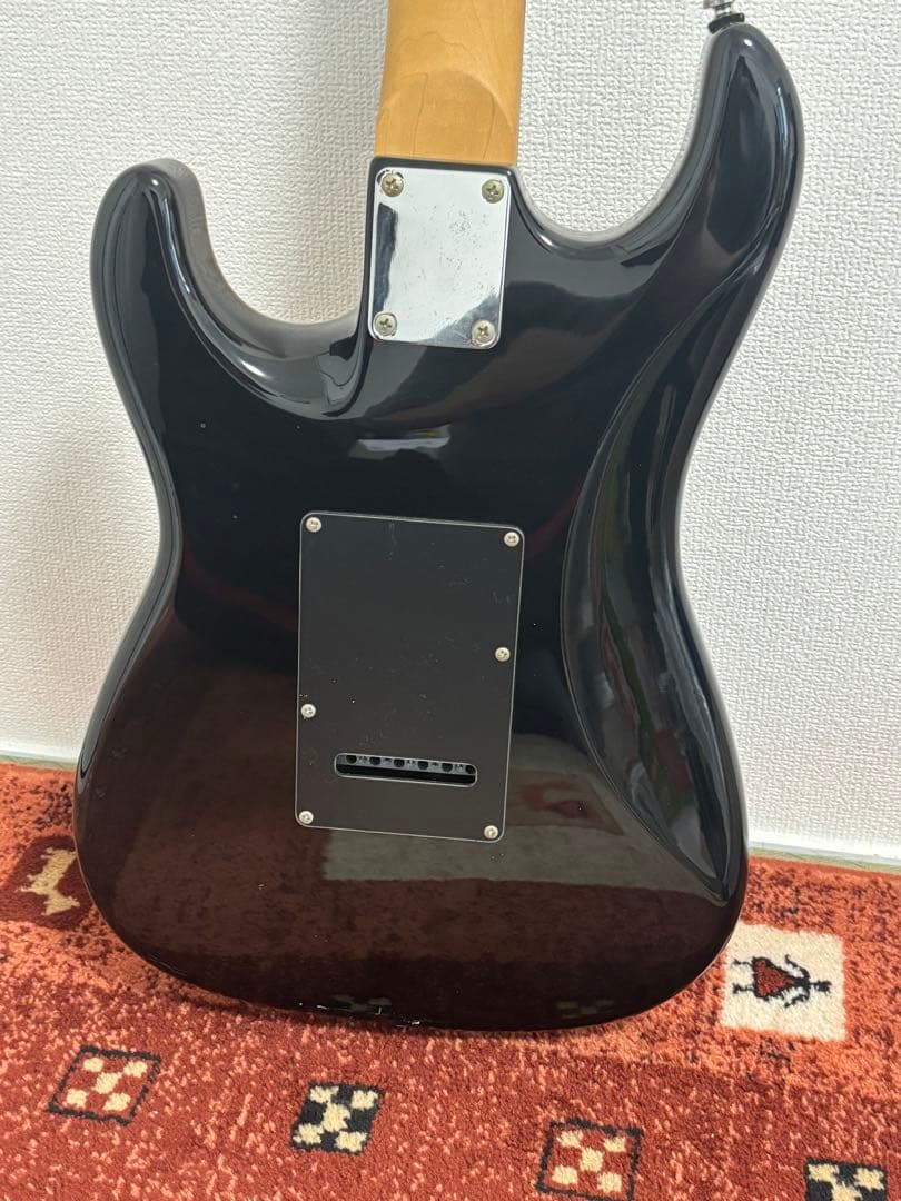 Mavis MST-600 メイプルレッド エレキギター ストラト