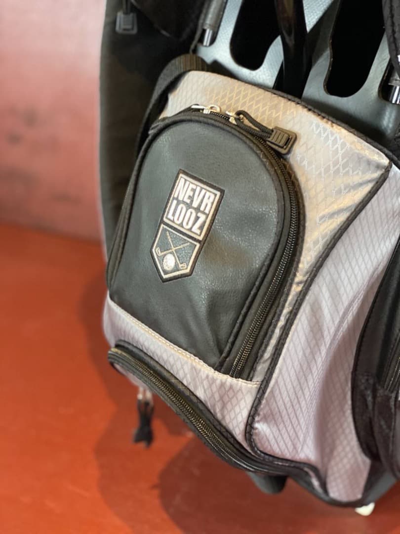 NEVR LOOZ キャディバッグ 新品