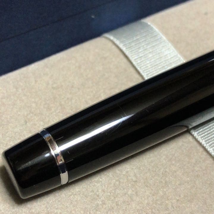 ☆未使用 セーラー プロフェッショナルギア 万年筆 銀 F 細字 ペン先21金☆