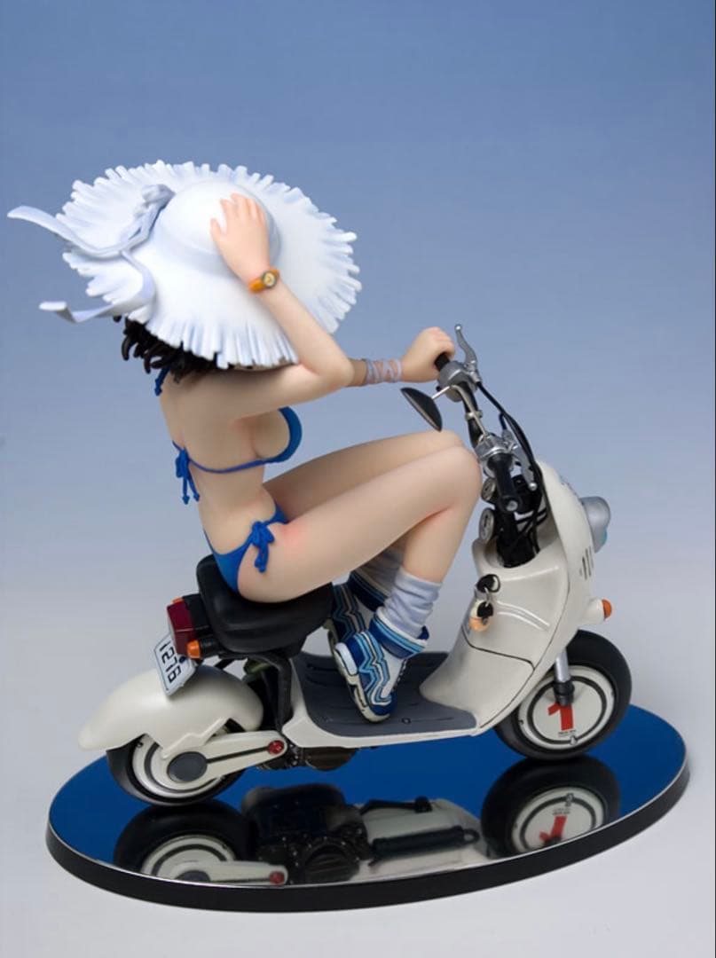 Mine bluE #010 1/7サイズ　青い水着の女の子　吉崎観音