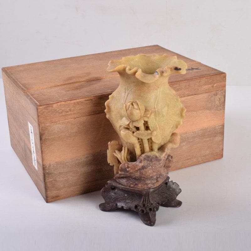 中国　玉石寿山石　花草刻　飾壷　花壷　置物　時代箱　C　8452
