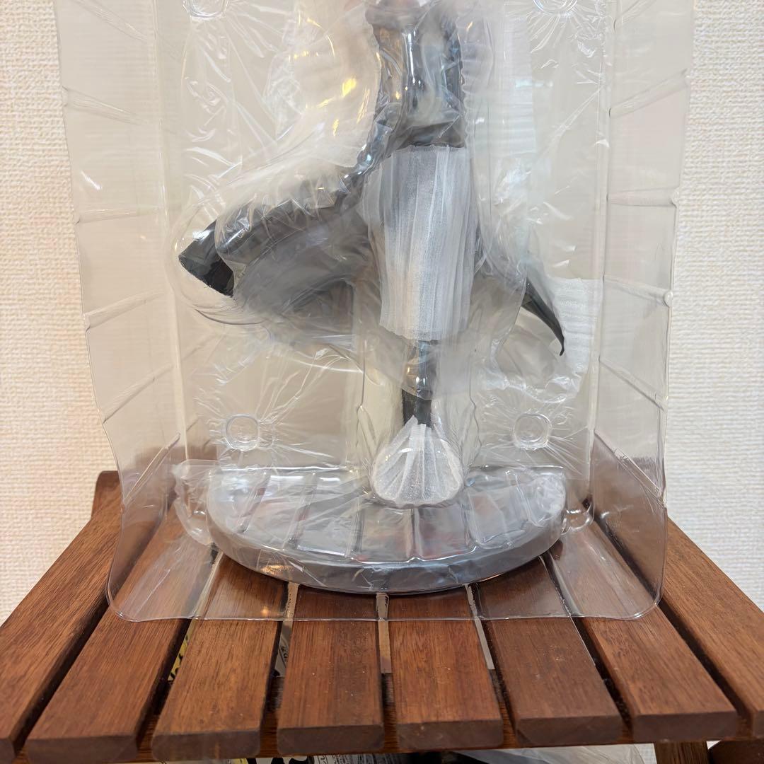 マキマ チェンソーマン 1/7 フィギュア AMAKUNI