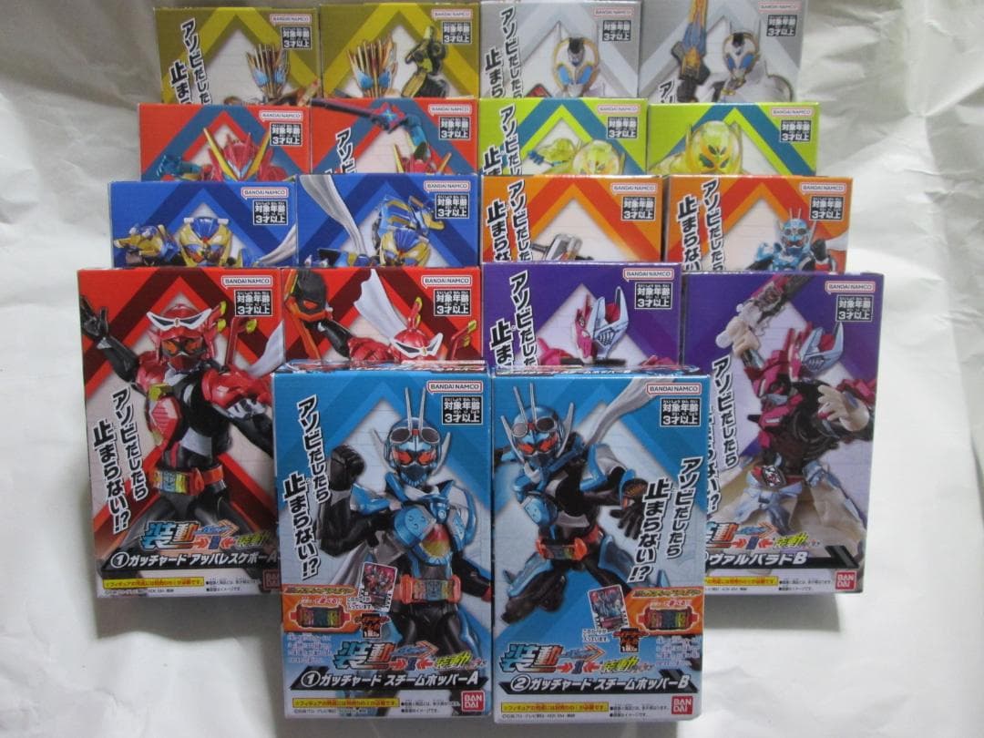 新品未開封　装動　仮面ライダー　ギーツ タイクーン ガッチャード 龍騎 セット