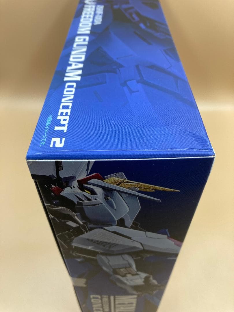 L BUILD フリーダムガンダム CONCEPT 2 箱に傷有り