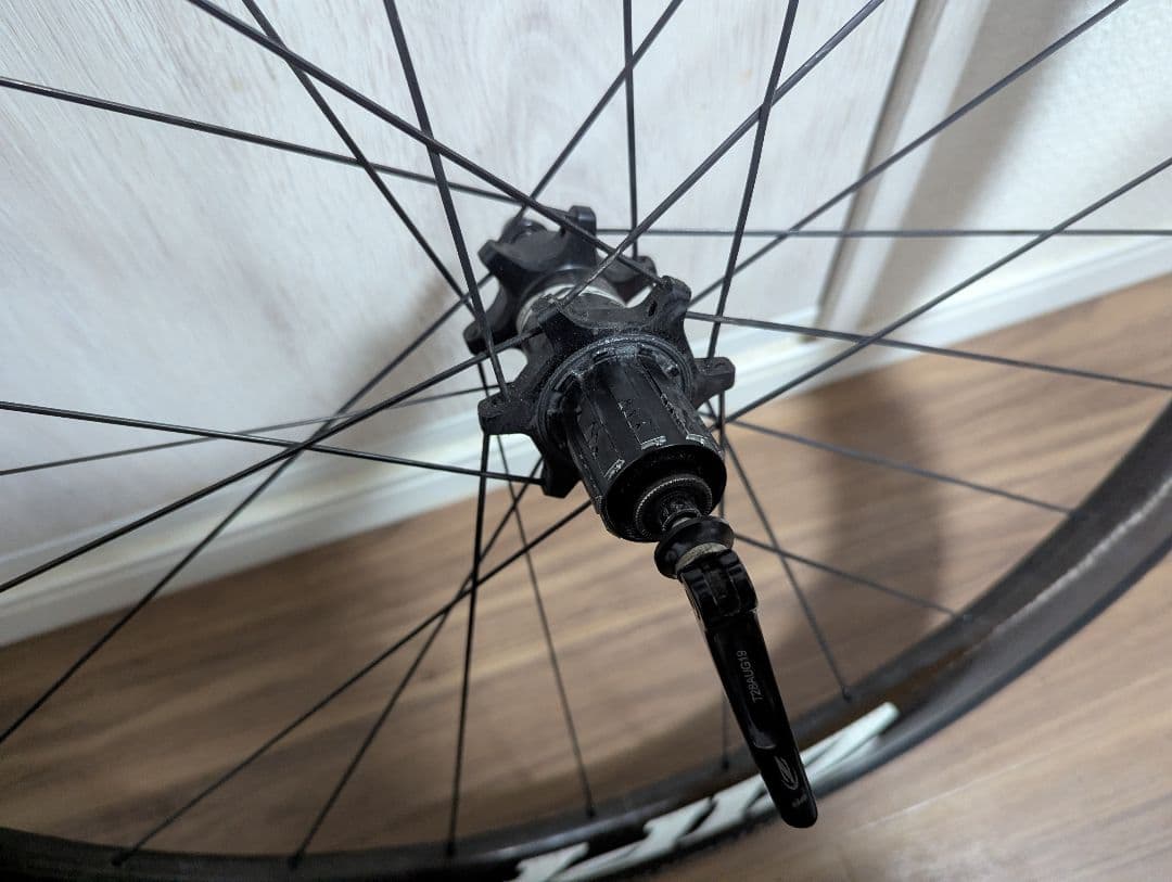 ZIPP 303 クリンチャータイヤ 2本セット（週末まで限定値下げ）