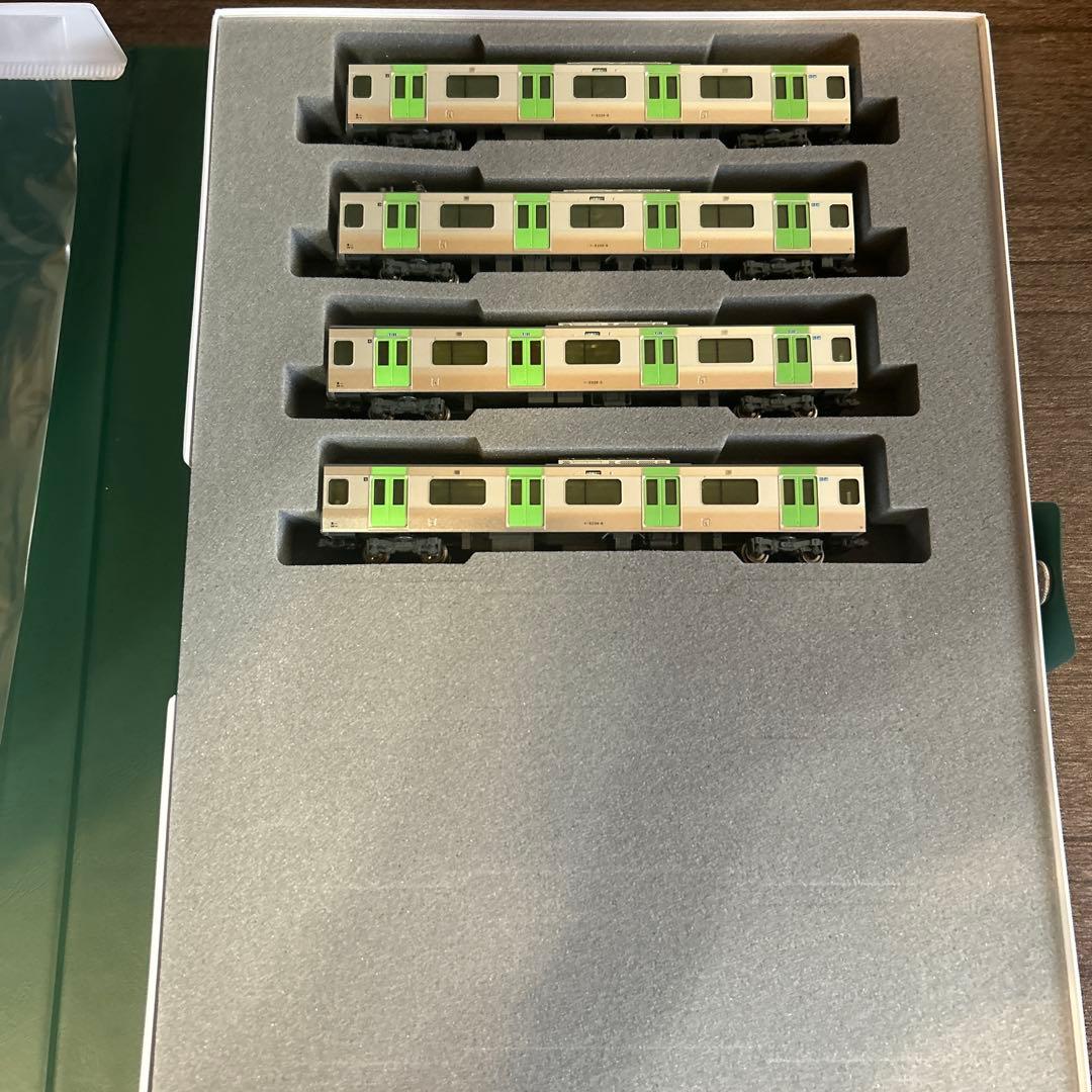 NゲージE235系山手線　基本+増結8両セット