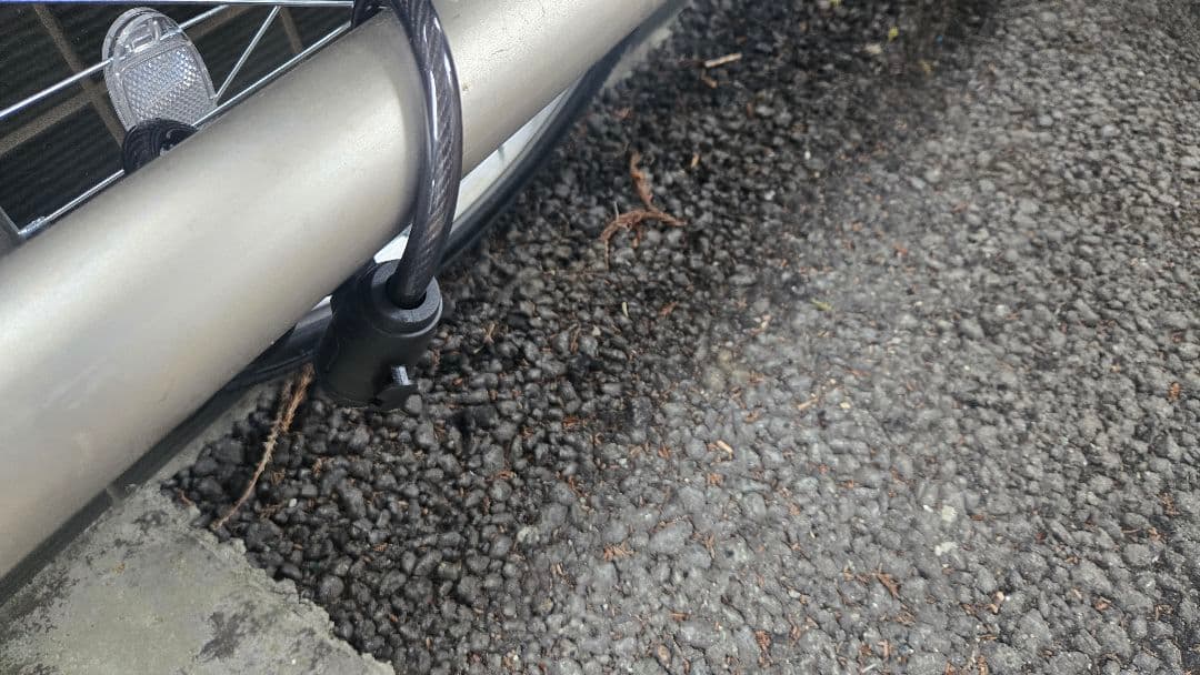 折りたたみ自転車 黒 茶色サドル