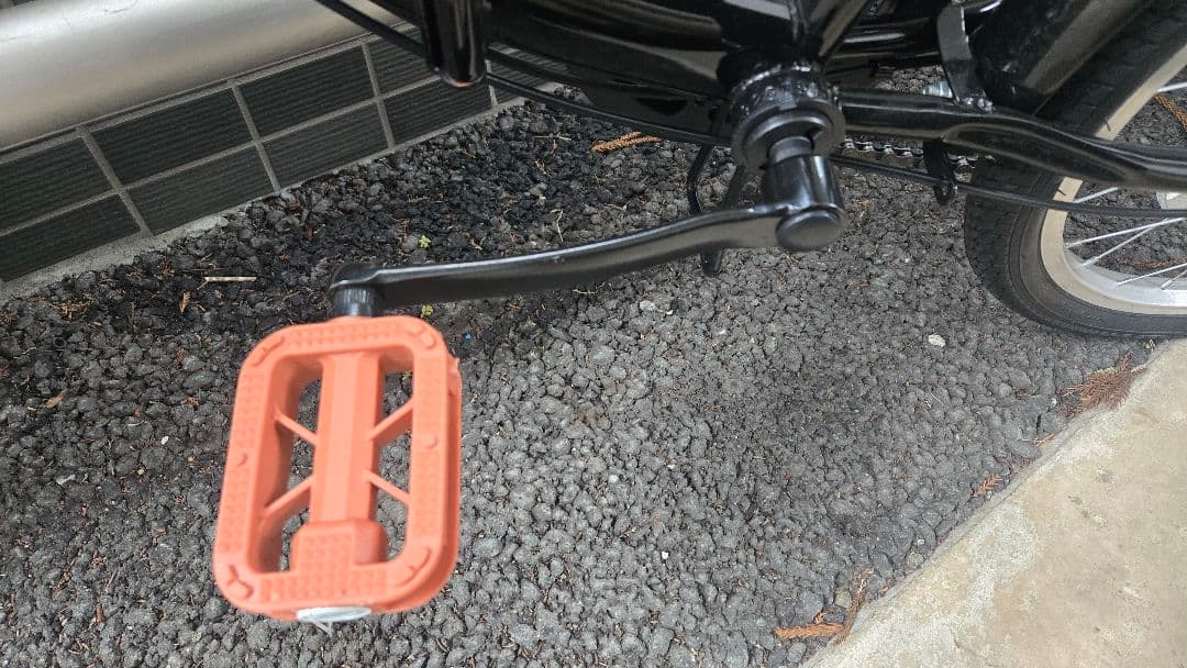 折りたたみ自転車 黒 茶色サドル