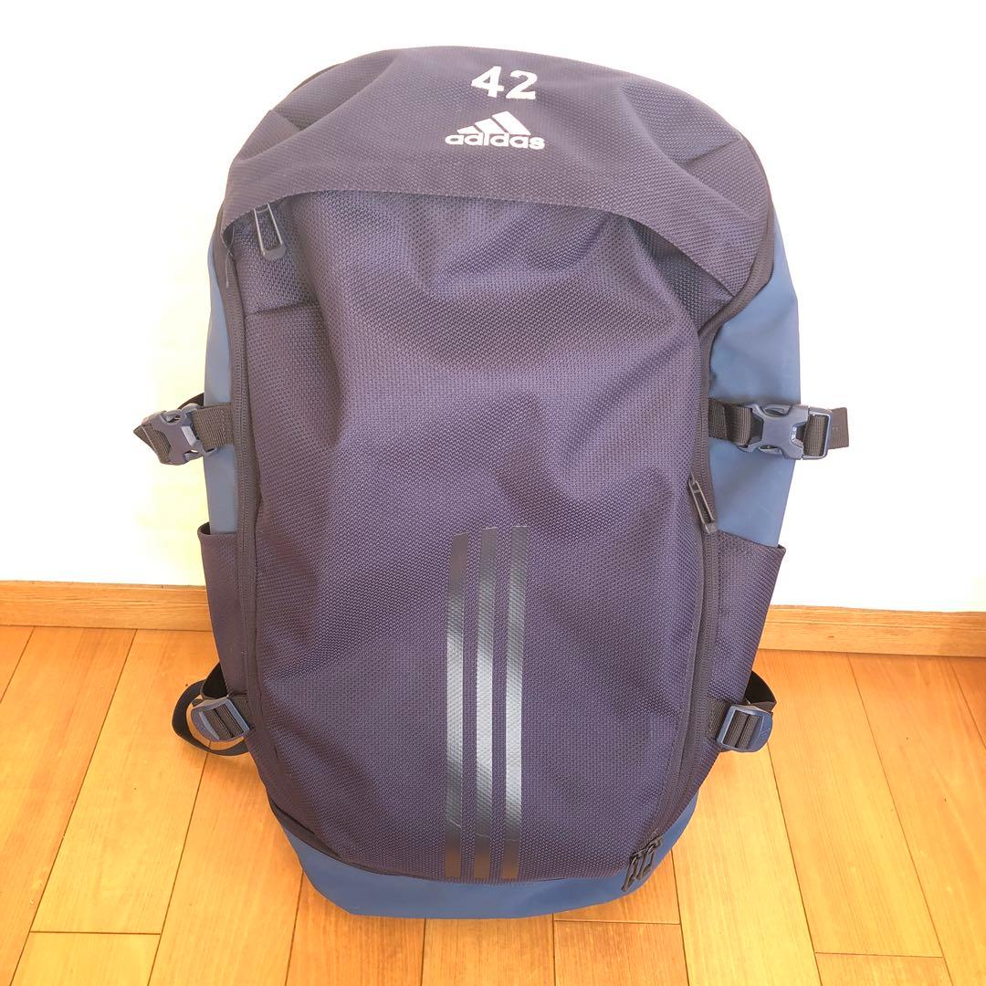 美品　adidasサッカーリュック　買い替え練習用合宿用大容量