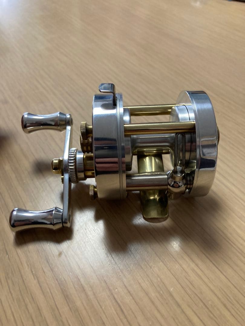 ブライトリバー　リール FS-46A Brightliver