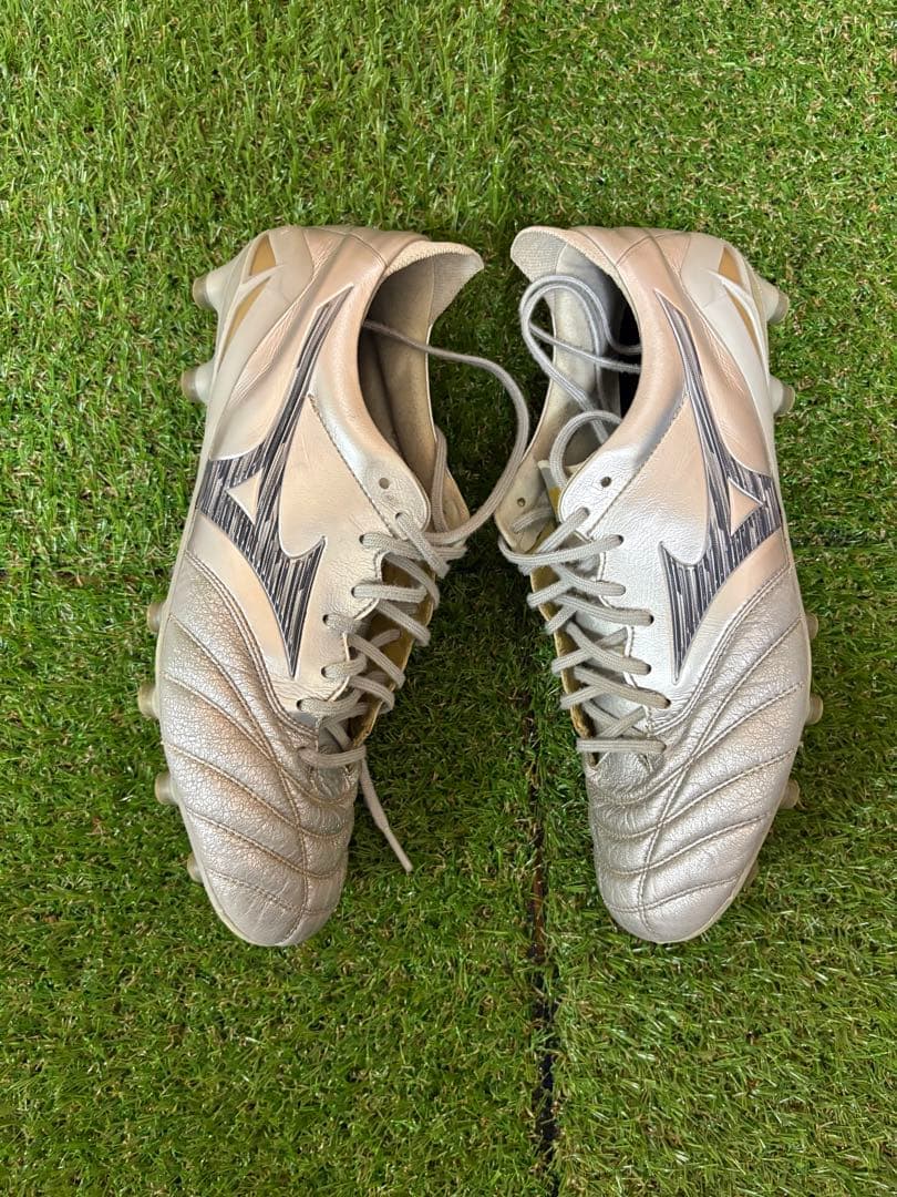 モレリア ネオ4 シルバー JAPAN 26.5