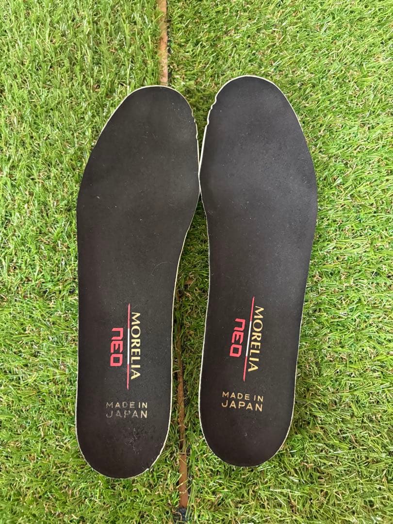 モレリア ネオ4 シルバー JAPAN 26.5