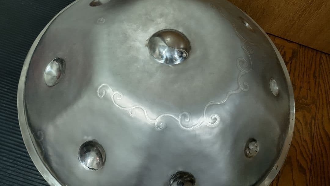 ハンドパン スティールパン